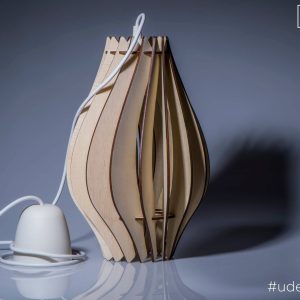 Lustră Decorativă din Lemn Gravat